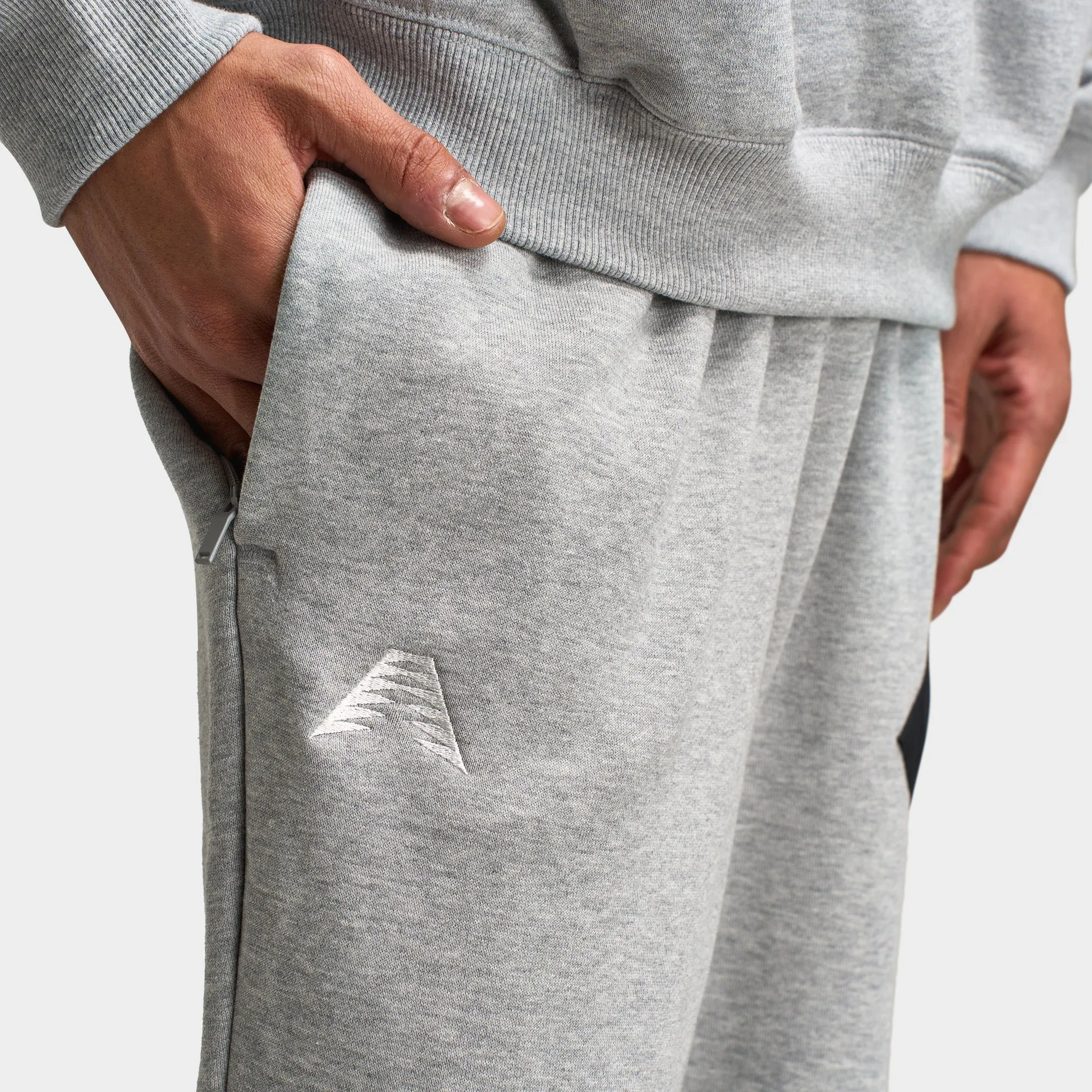 Mens Adidas adidas Anthony Edwards GFX Fleece Pant / Medium Heather Grey