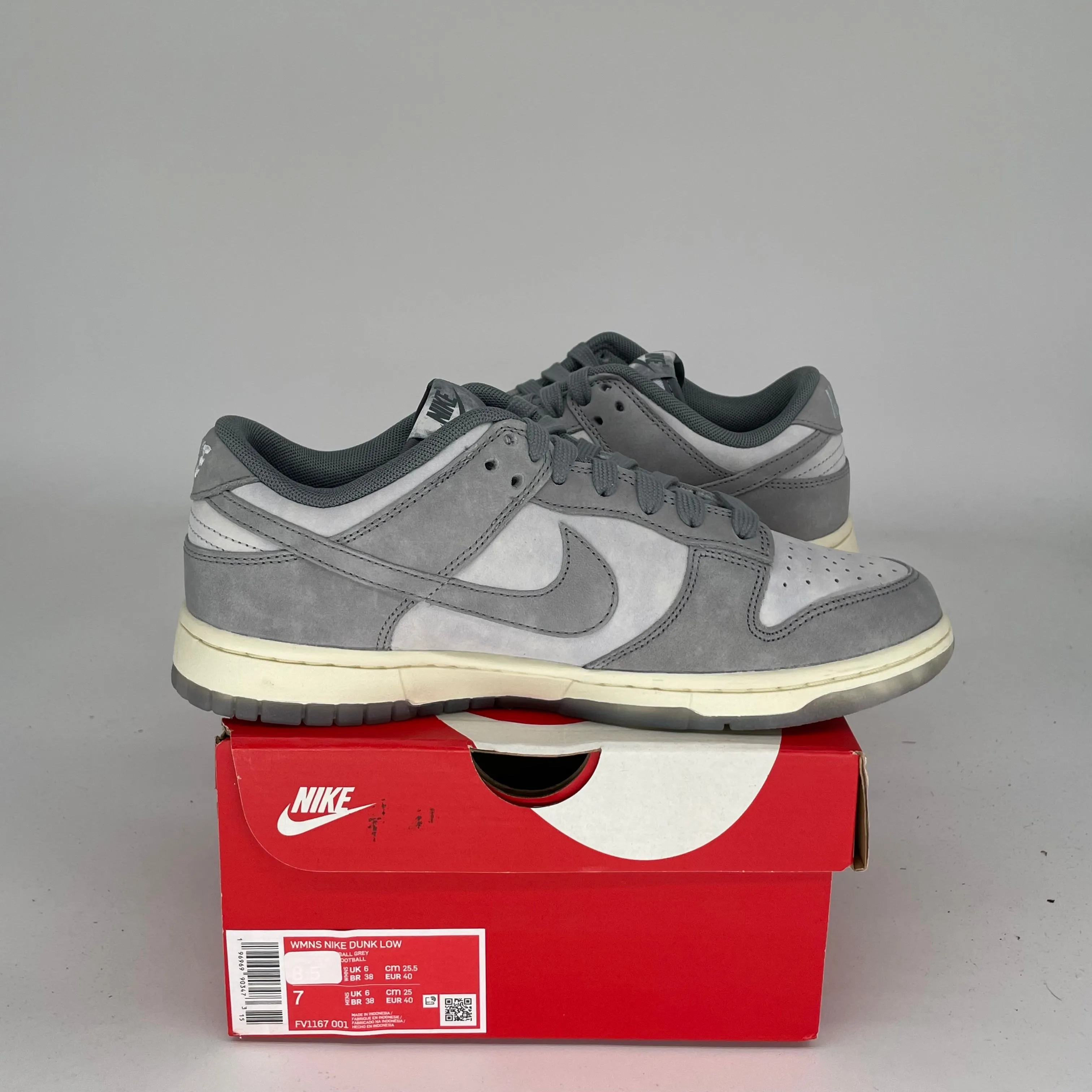 NIKE DUNK LOW COOL GREY FOOTBALL GREY W SIZE 7/8.5W FV1167-001