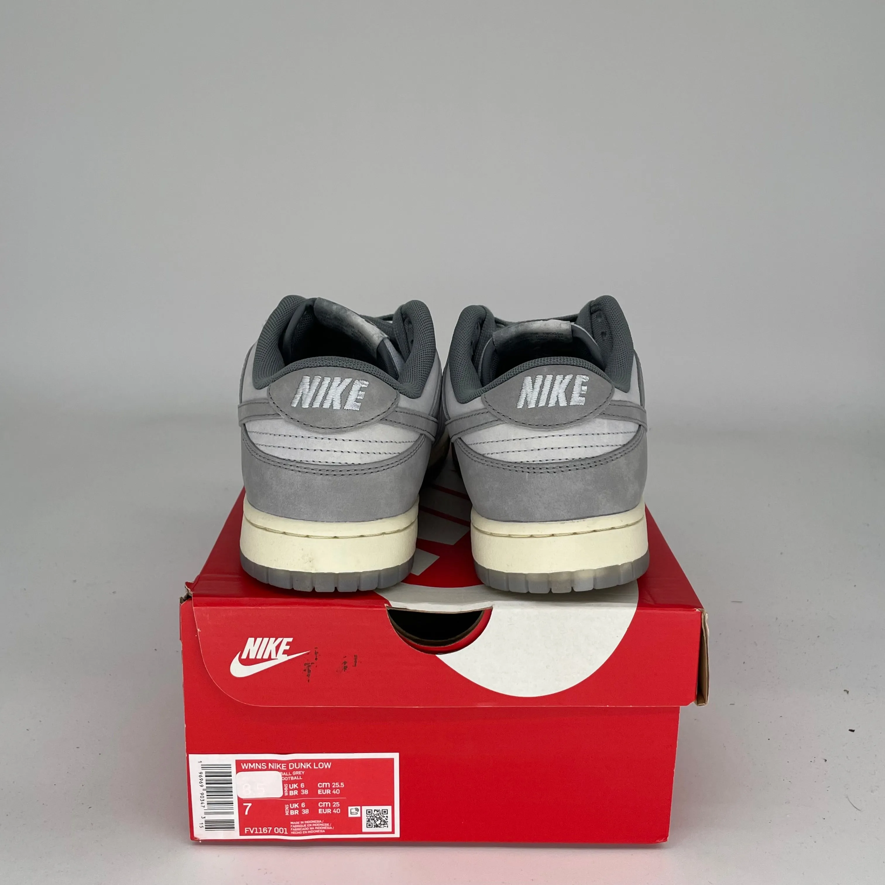 NIKE DUNK LOW COOL GREY FOOTBALL GREY W SIZE 7/8.5W FV1167-001