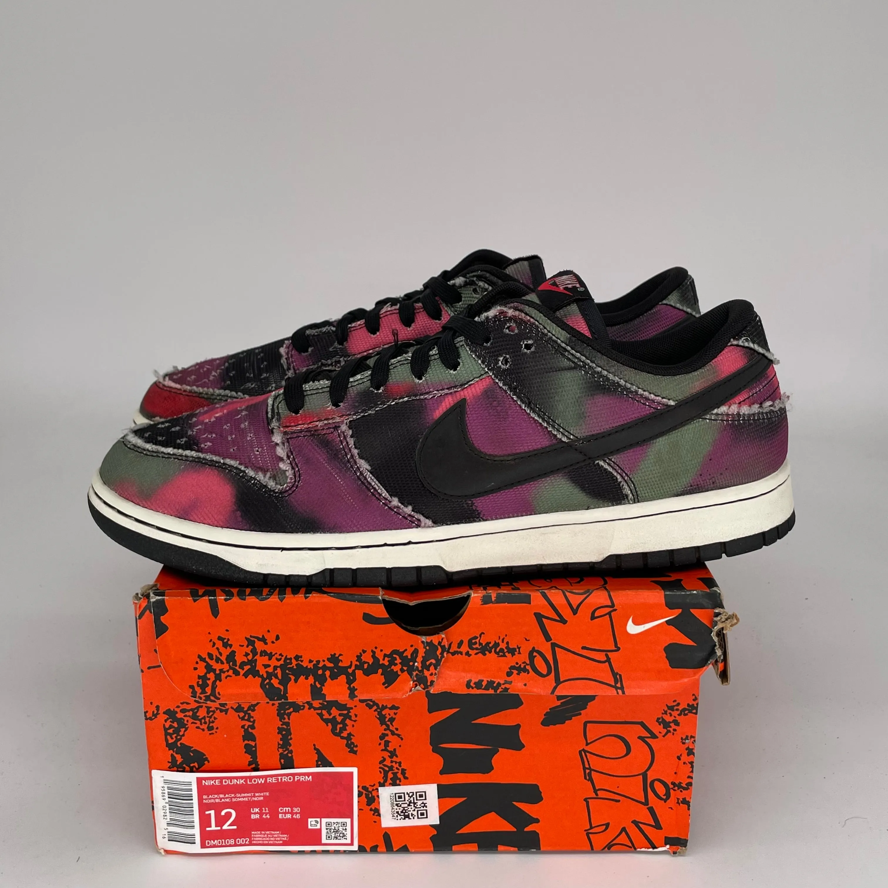 NIKE DUNK LOW GRAFFITI PINK SIZE 12 DM0108-002