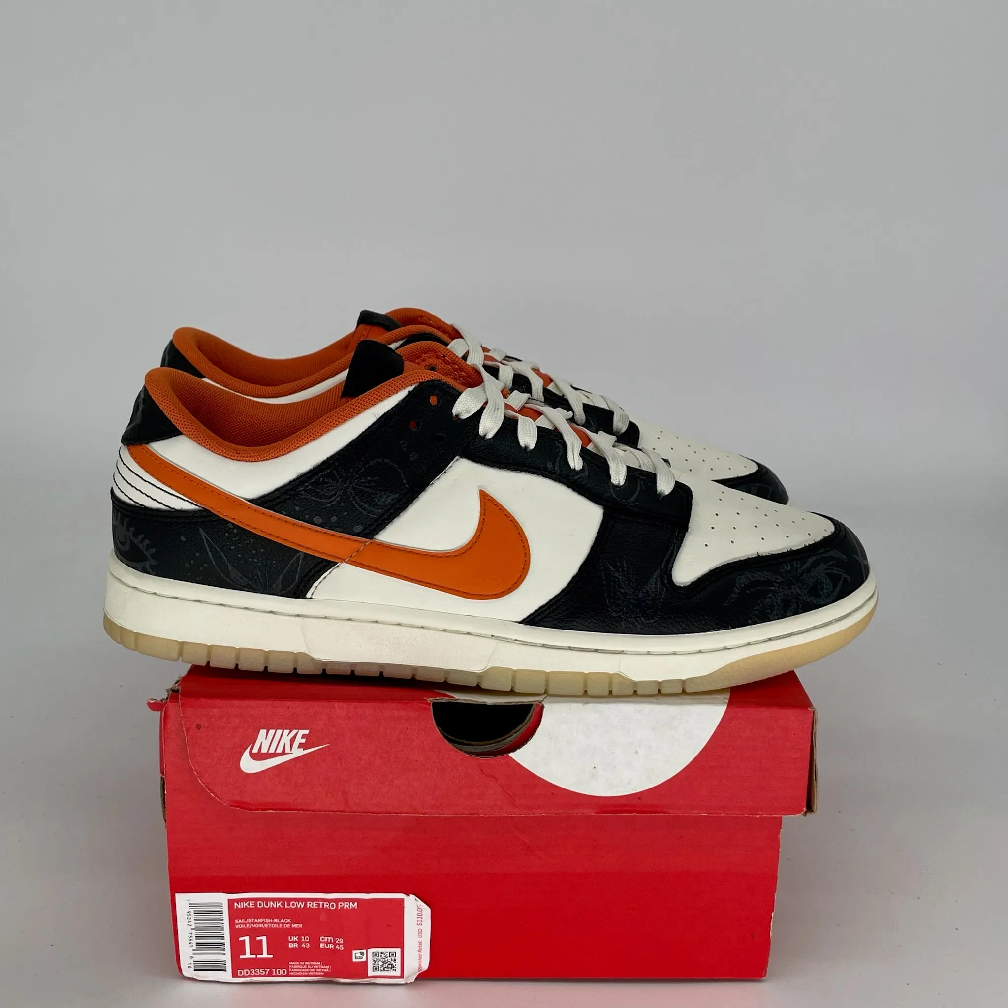 NIKE DUNK LOW HALLOWEEN SIZE 11 DD3357-100