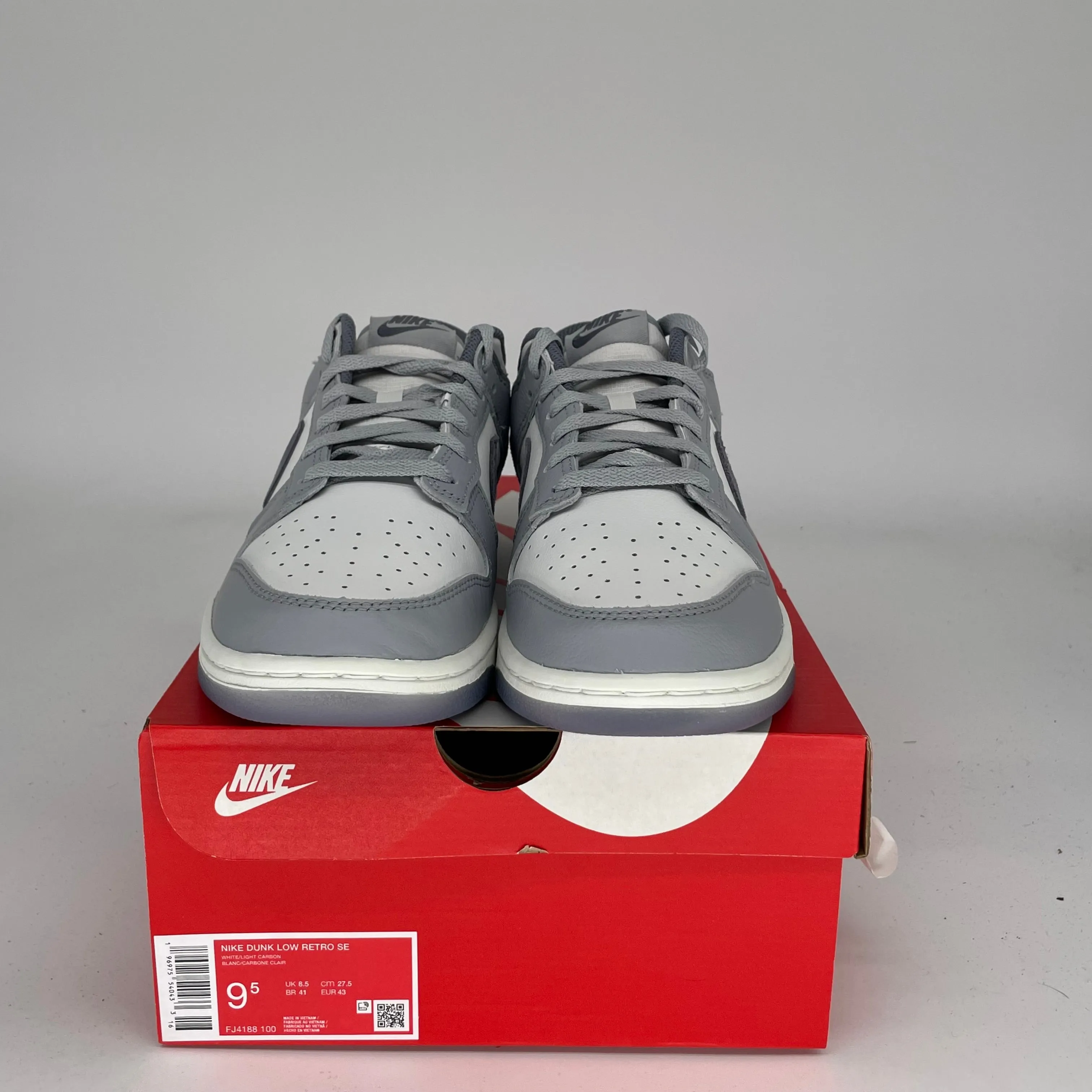 NIKE DUNK LOW LIGHT CARBON SIZE 9.5 FJ4188-100