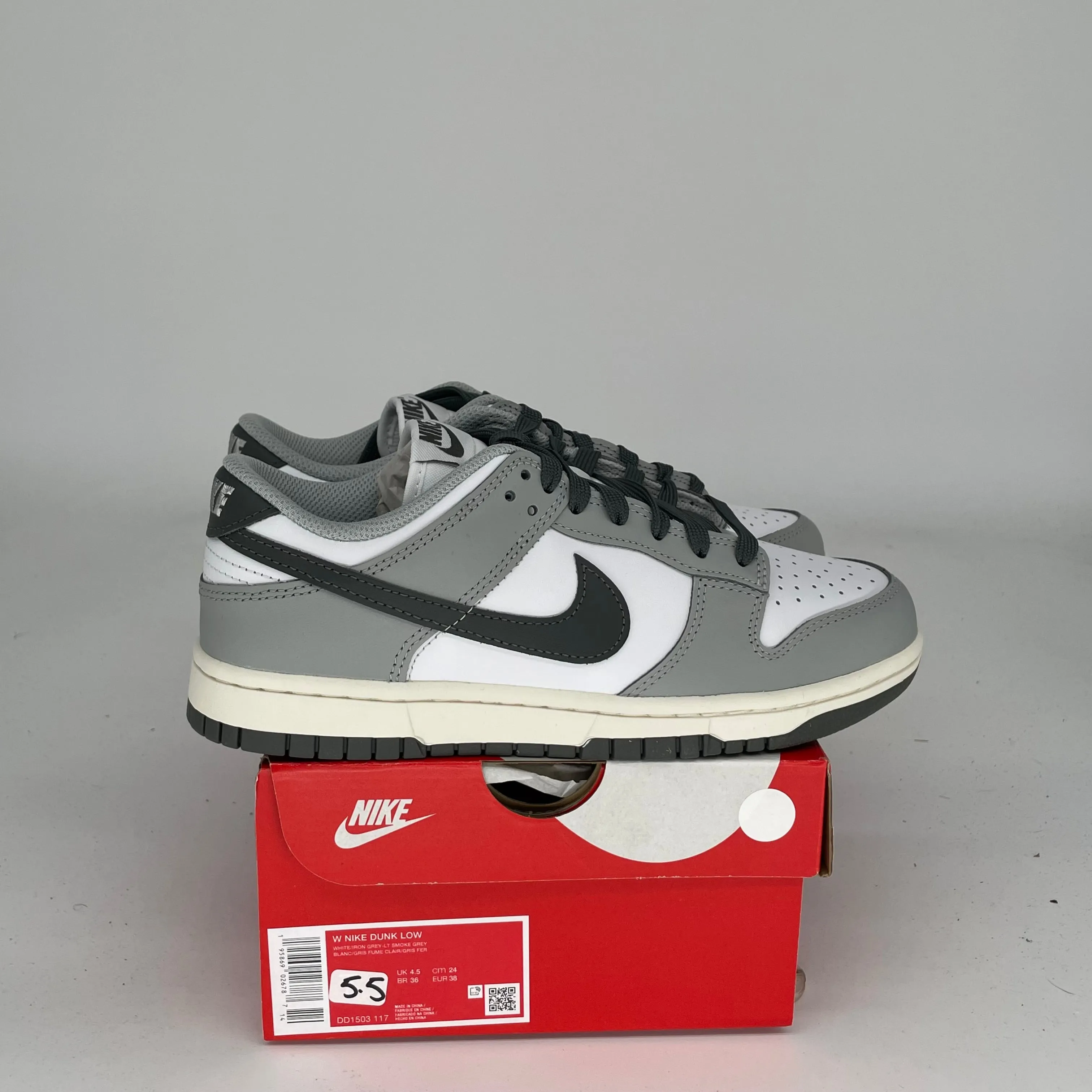 NIKE DUNK LOW LIGHT SMOKE GREY W SIZE 5.5/7W DD1503-117