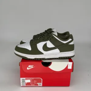 NIKE DUNK LOW MEDIUM OLIVE W SIZE 6/7.5W DD1503-120