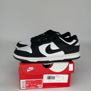 NIKE DUNK LOW PANDA SIZE 8.5 DD1391-100