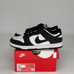 NIKE DUNK LOW PANDA W SIZE 7.5/9W DD1503-101