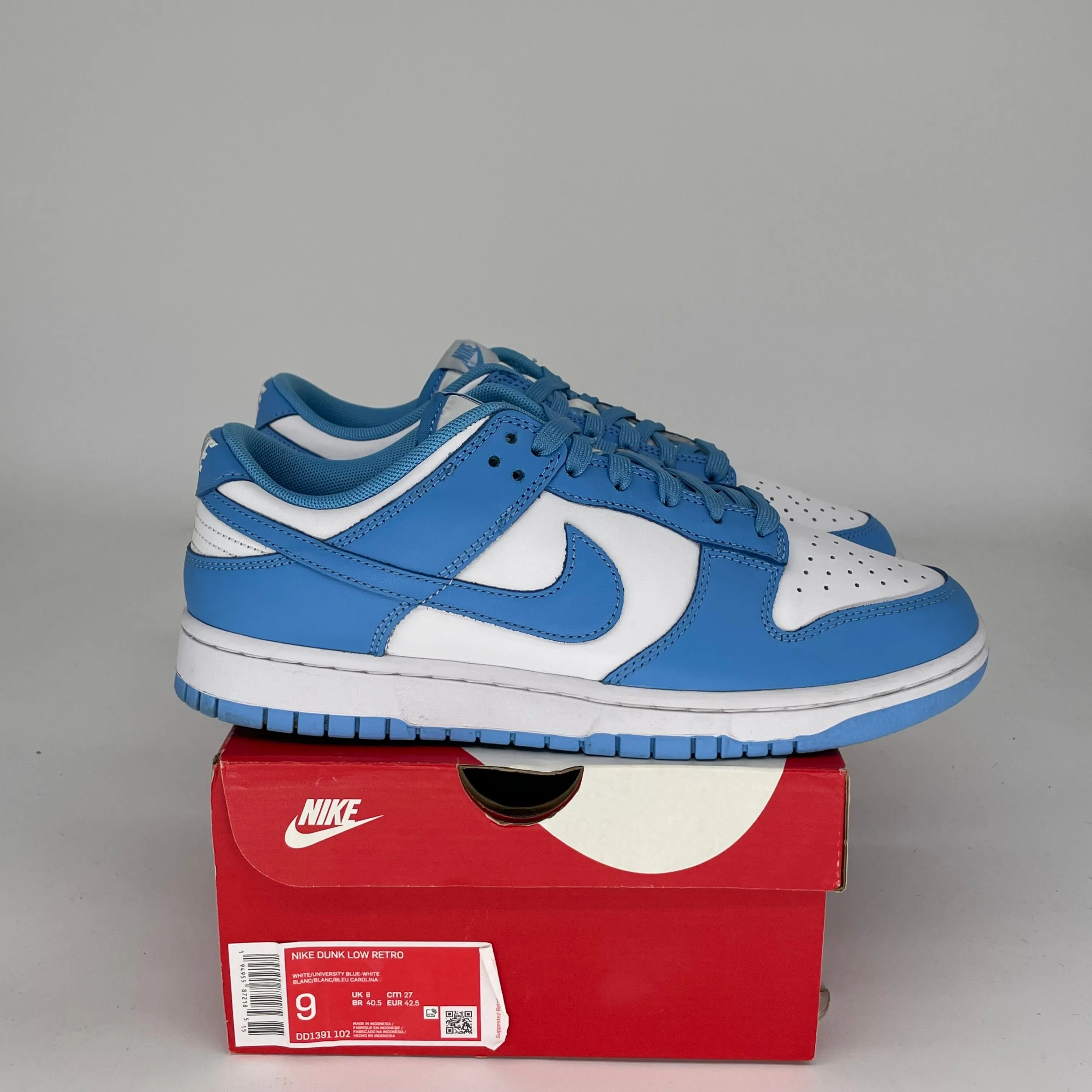 NIKE DUNK LOW UNC SIZE 9 DD1391-102