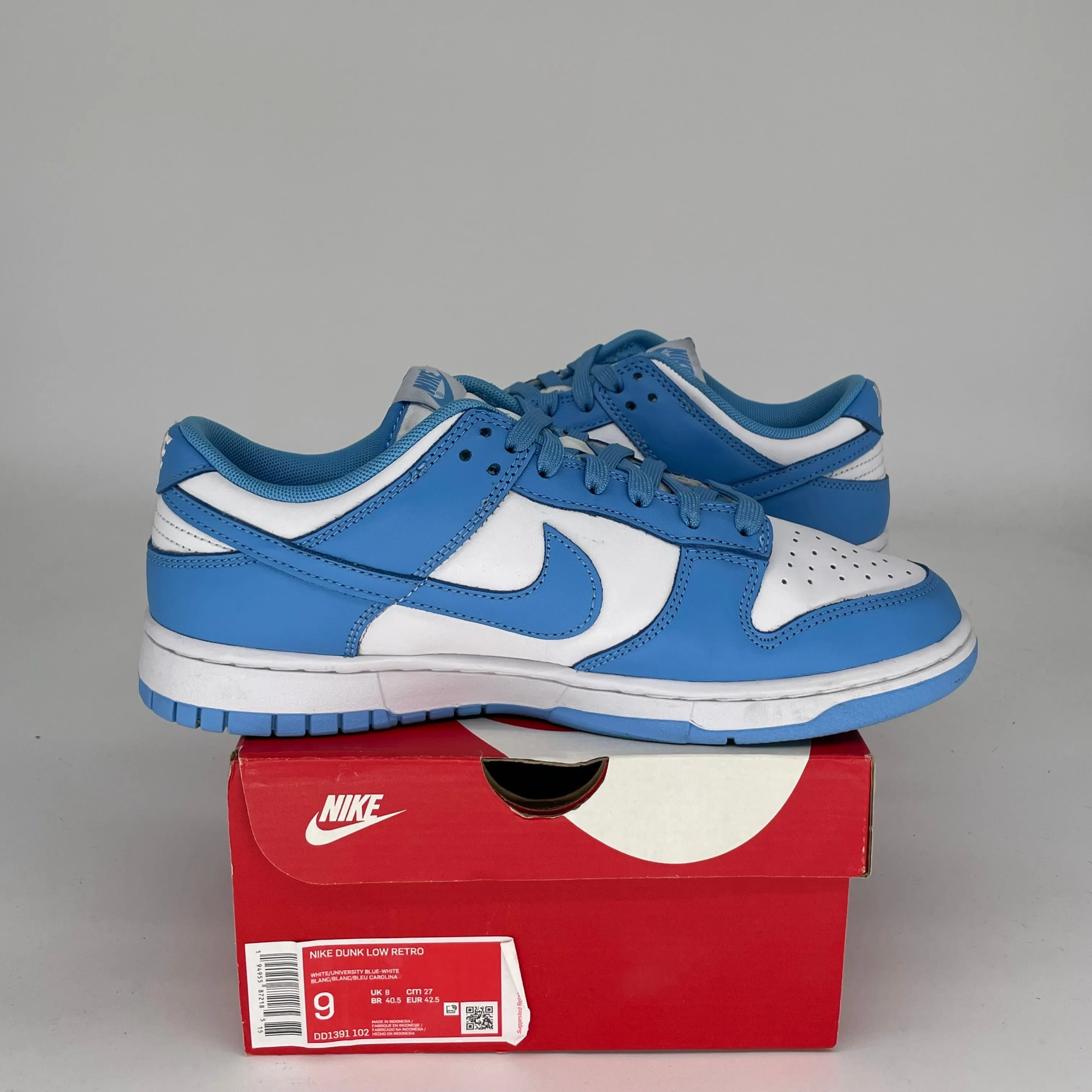 NIKE DUNK LOW UNC SIZE 9 DD1391-102