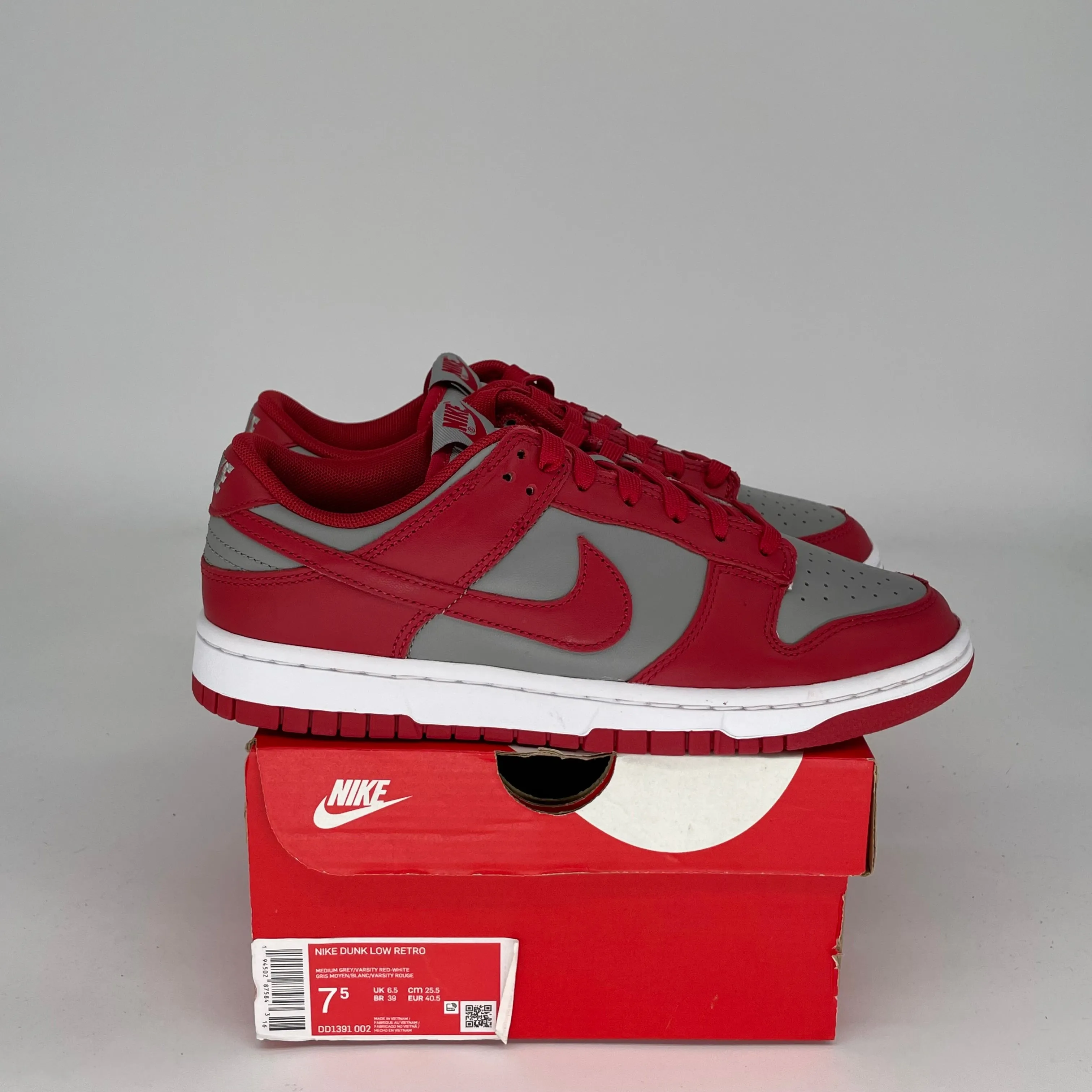 NIKE DUNK LOW UNLV SIZE 7.5 DD1391-002