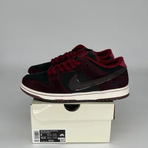 NIKE SB DUNK LOW RIOT SKATESHOP SIZE 9 FZ1289-200