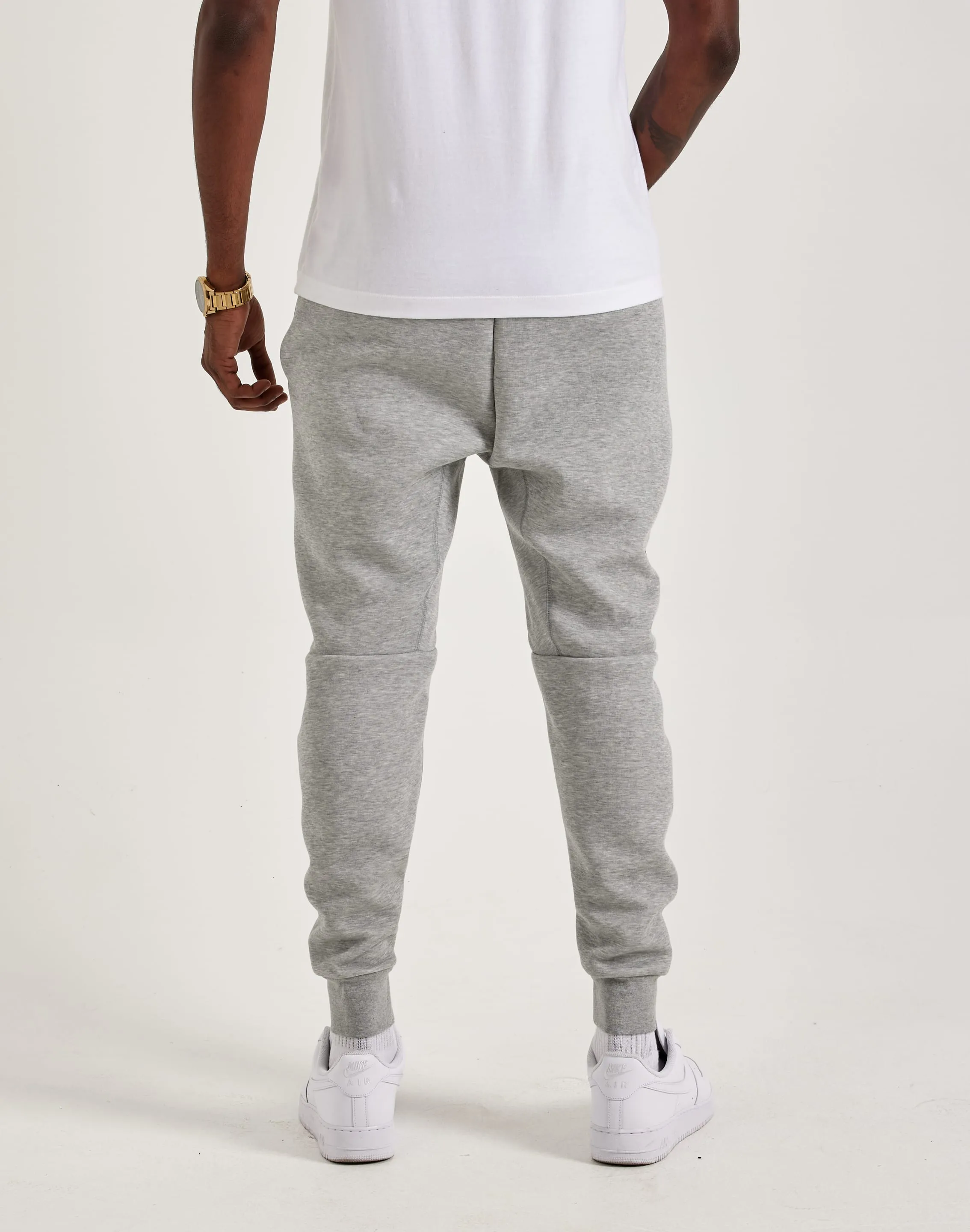Nike Tech Fleece Slim-Fit Joggers