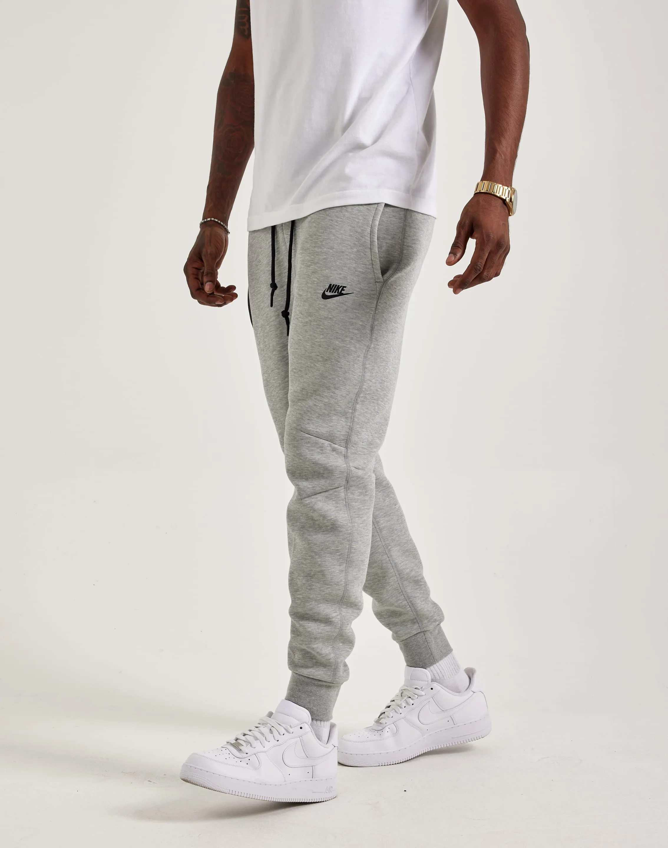 Nike Tech Fleece Slim-Fit Joggers