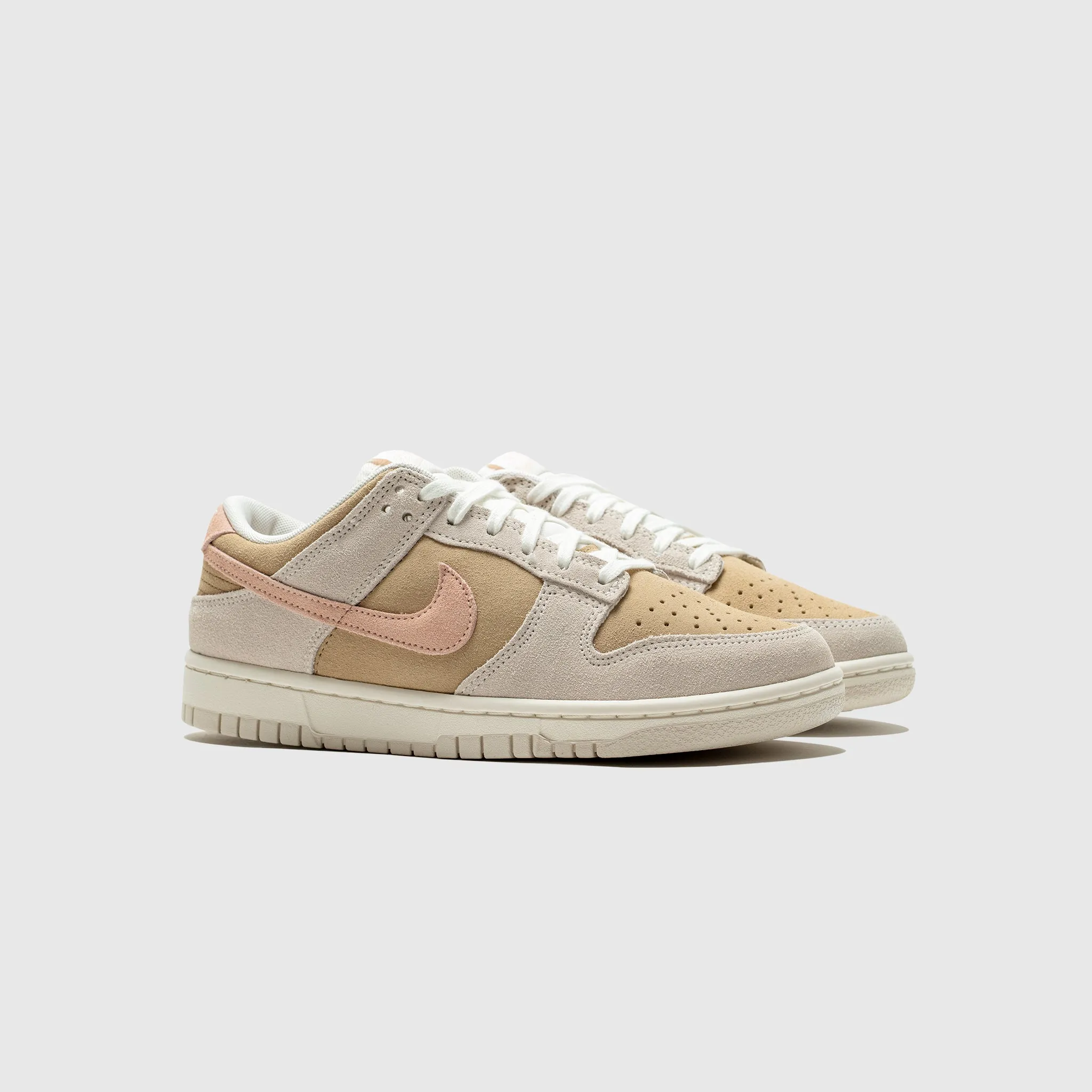 WMNS DUNK LOW "WASHED CORAL"